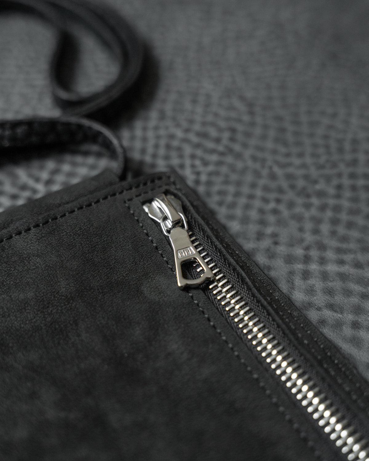 Black Italian Horse Leather Talon Crossbody Pouch