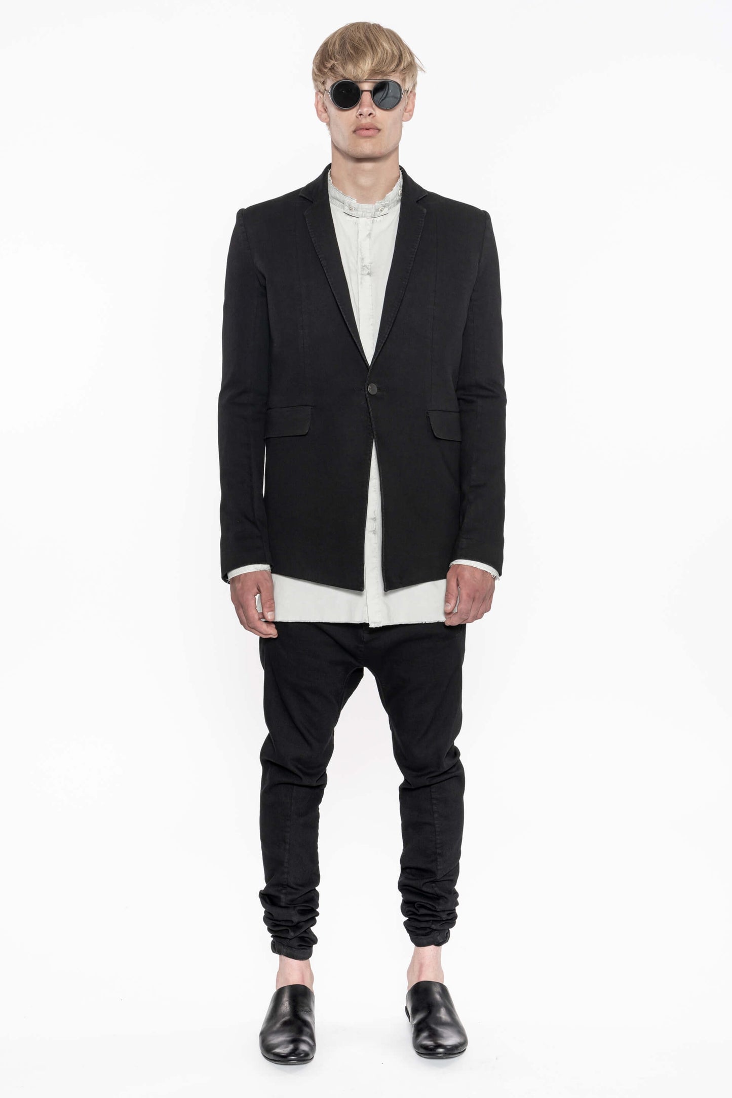 Black Resin Dyed Stretch Cotton SUIT2